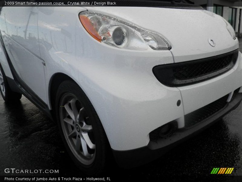 Crystal White / Design Black 2009 Smart fortwo passion coupe