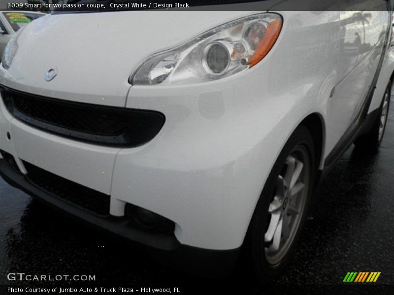 Crystal White / Design Black 2009 Smart fortwo passion coupe