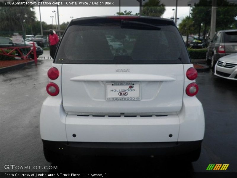 Crystal White / Design Black 2009 Smart fortwo passion coupe