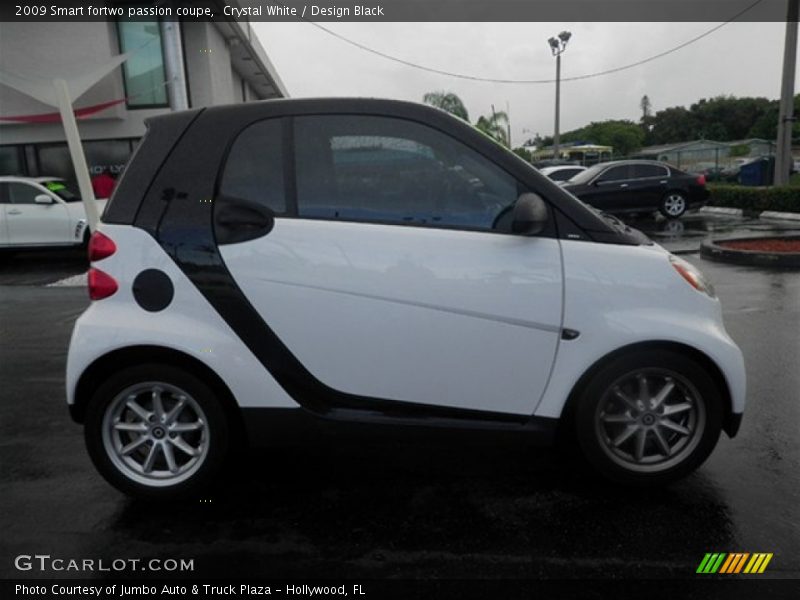 Crystal White / Design Black 2009 Smart fortwo passion coupe