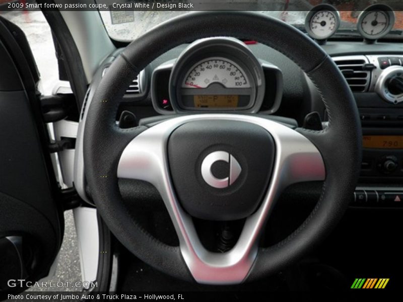 Crystal White / Design Black 2009 Smart fortwo passion coupe