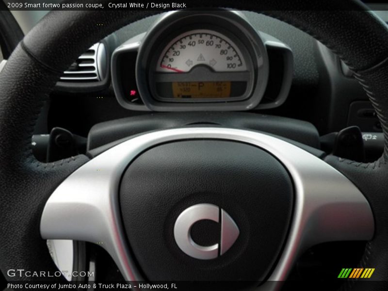 Crystal White / Design Black 2009 Smart fortwo passion coupe