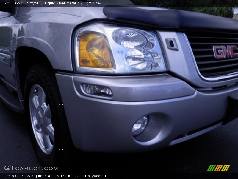 Liquid Silver Metallic / Light Gray 2005 GMC Envoy SLT