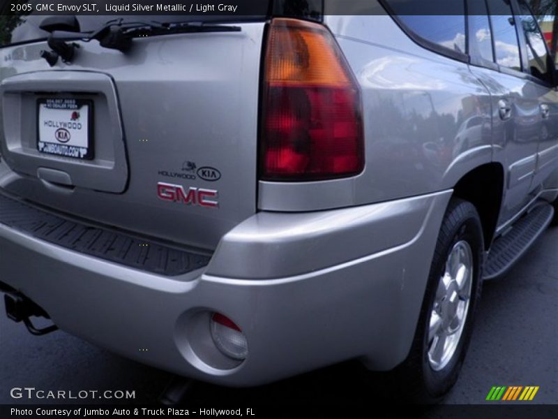 Liquid Silver Metallic / Light Gray 2005 GMC Envoy SLT
