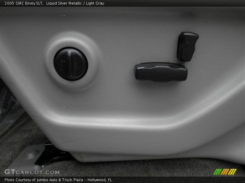 Liquid Silver Metallic / Light Gray 2005 GMC Envoy SLT