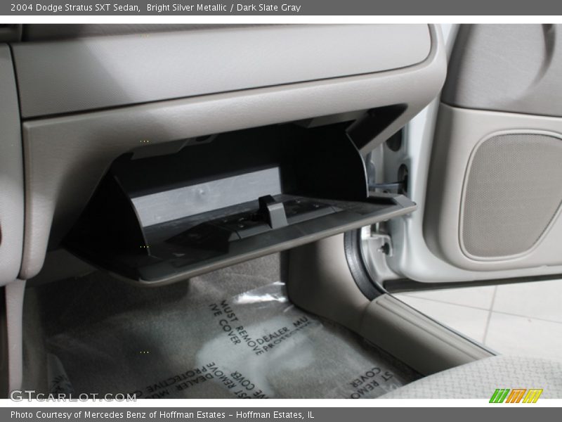 Bright Silver Metallic / Dark Slate Gray 2004 Dodge Stratus SXT Sedan