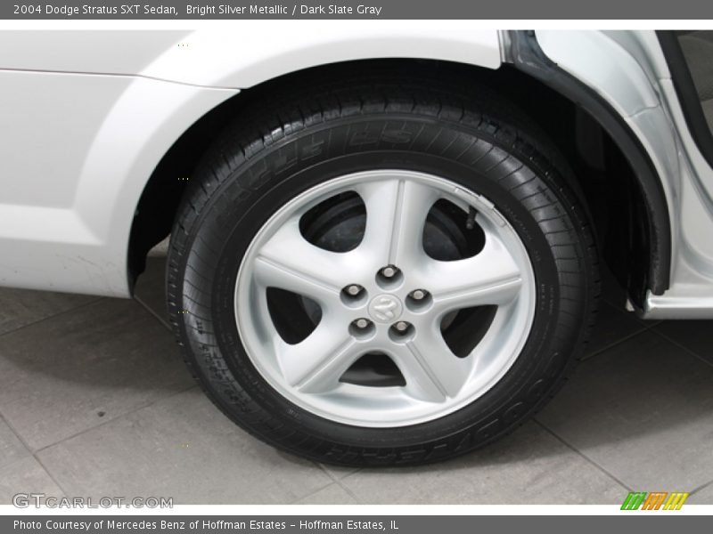  2004 Stratus SXT Sedan Wheel