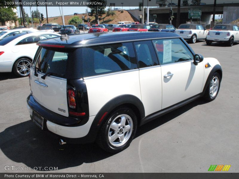 Pepper White / Black/Grey 2009 Mini Cooper Clubman