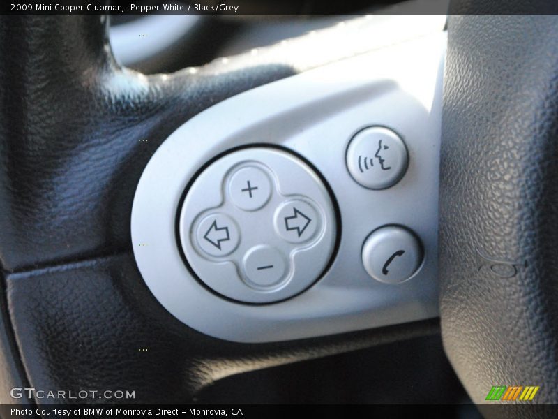 Pepper White / Black/Grey 2009 Mini Cooper Clubman