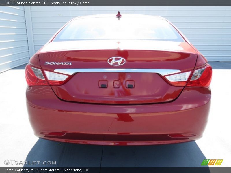 Sparkling Ruby / Camel 2013 Hyundai Sonata GLS