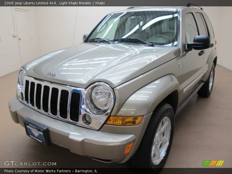 Light Khaki Metallic / Khaki 2006 Jeep Liberty Limited 4x4