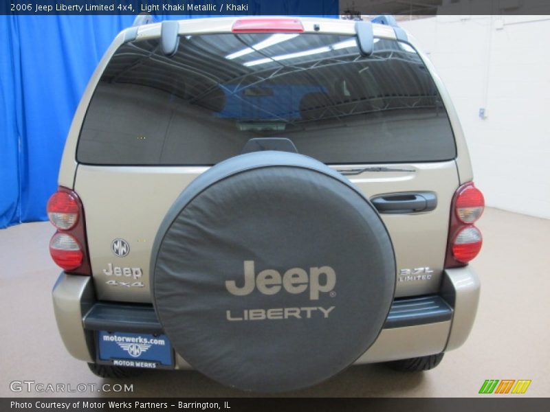 Light Khaki Metallic / Khaki 2006 Jeep Liberty Limited 4x4