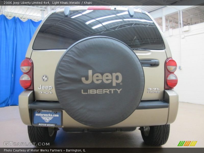Light Khaki Metallic / Khaki 2006 Jeep Liberty Limited 4x4