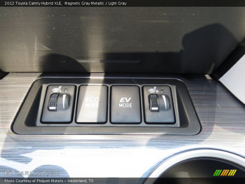 Magnetic Gray Metallic / Light Gray 2012 Toyota Camry Hybrid XLE