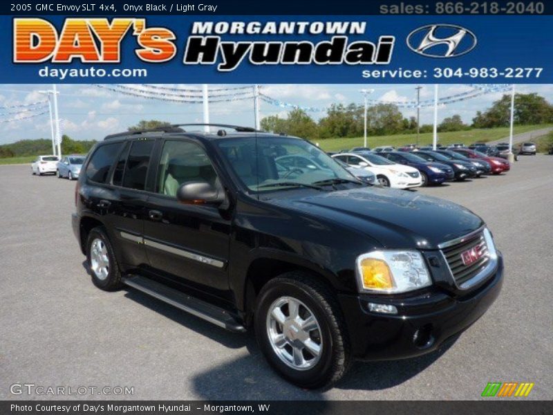 Onyx Black / Light Gray 2005 GMC Envoy SLT 4x4