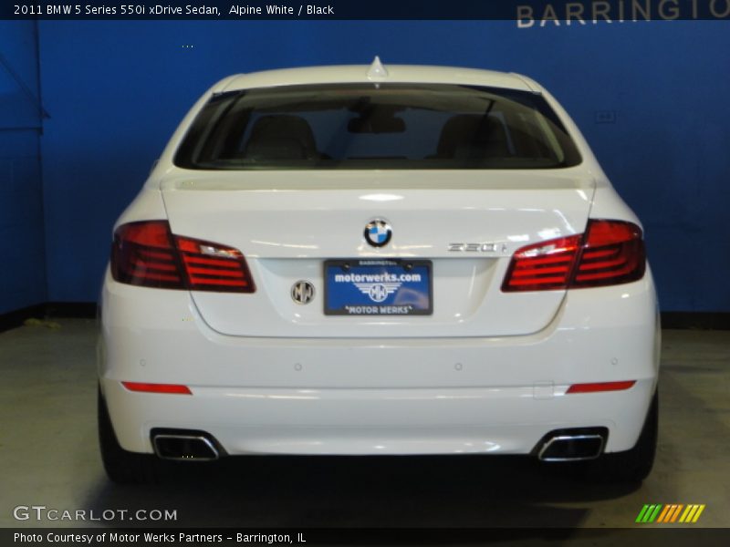 Alpine White / Black 2011 BMW 5 Series 550i xDrive Sedan
