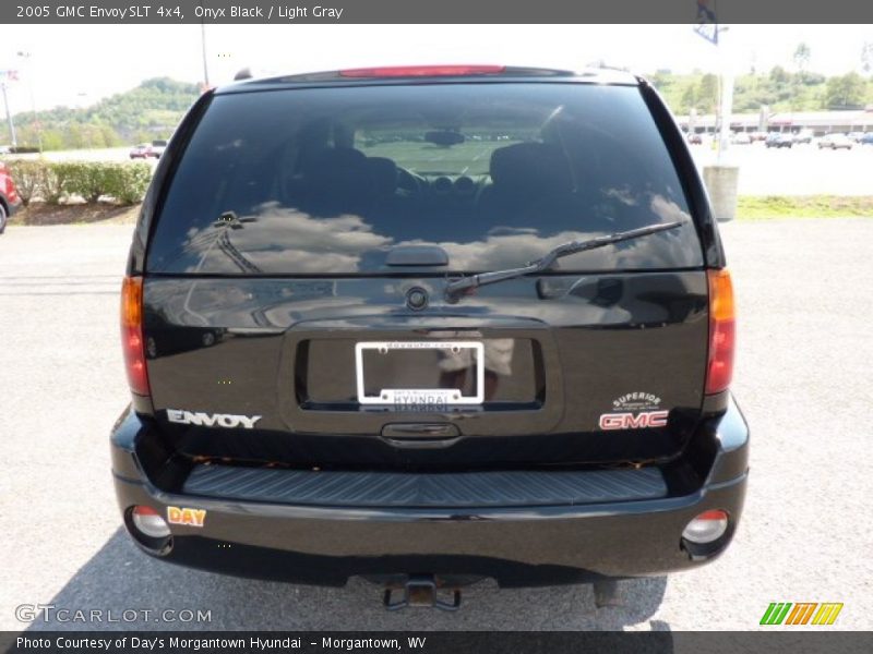 Onyx Black / Light Gray 2005 GMC Envoy SLT 4x4