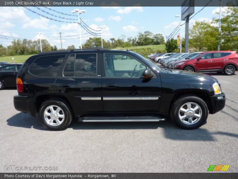 Onyx Black / Light Gray 2005 GMC Envoy SLT 4x4