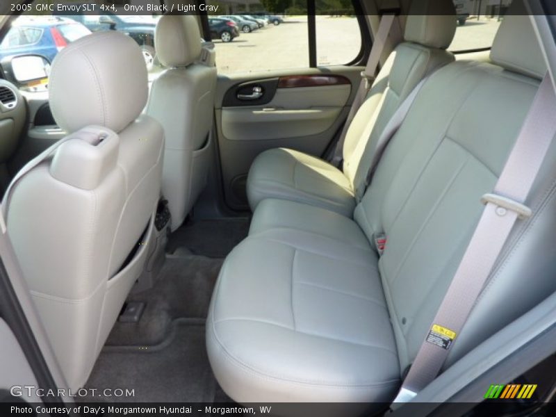 Onyx Black / Light Gray 2005 GMC Envoy SLT 4x4