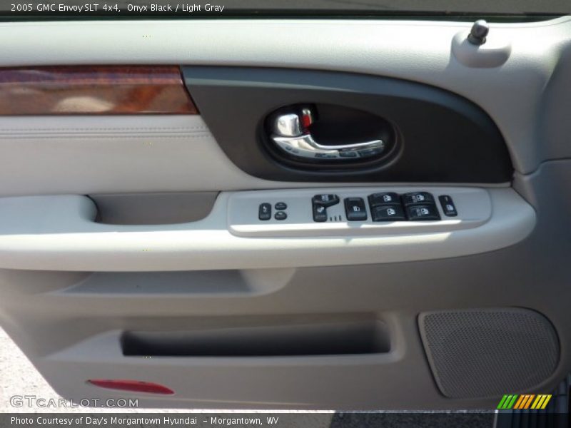 Onyx Black / Light Gray 2005 GMC Envoy SLT 4x4