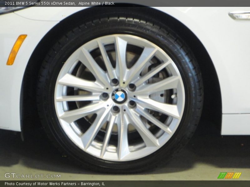 Alpine White / Black 2011 BMW 5 Series 550i xDrive Sedan
