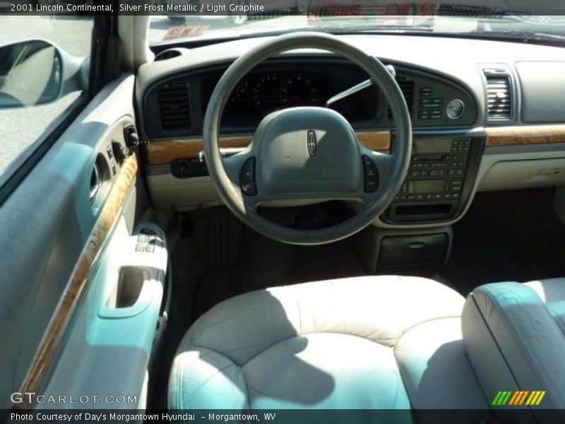 Silver Frost Metallic / Light Graphite 2001 Lincoln Continental