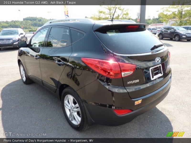 Ash Black / Taupe 2013 Hyundai Tucson GLS AWD