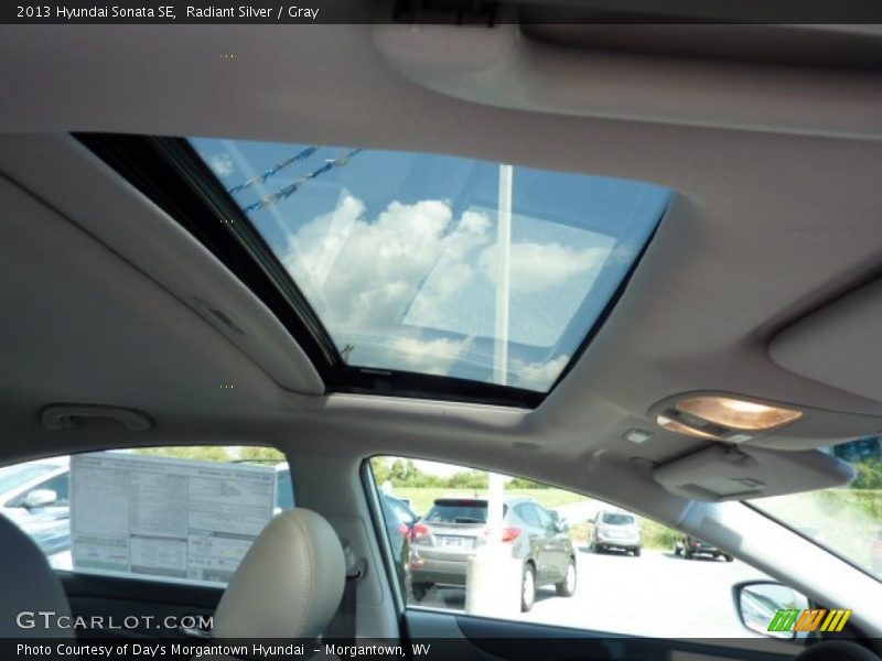 Radiant Silver / Gray 2013 Hyundai Sonata SE