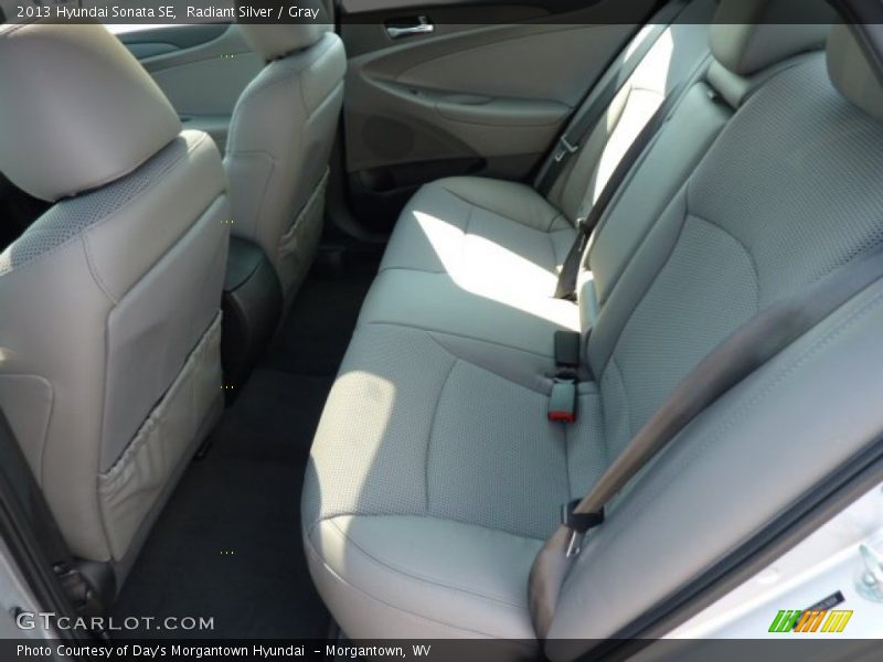 Radiant Silver / Gray 2013 Hyundai Sonata SE