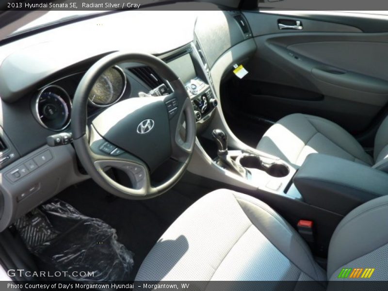 Radiant Silver / Gray 2013 Hyundai Sonata SE