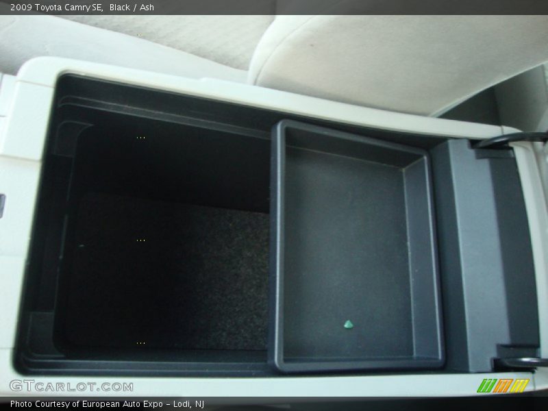 Black / Ash 2009 Toyota Camry SE