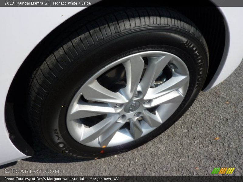 Monaco White / Beige 2013 Hyundai Elantra GT