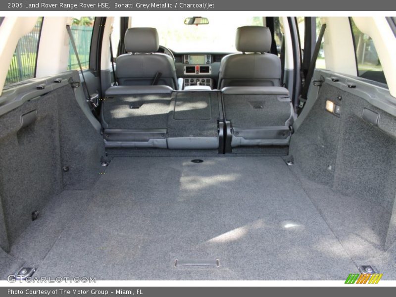  2005 Range Rover HSE Trunk