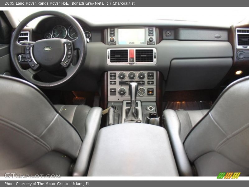 Dashboard of 2005 Range Rover HSE