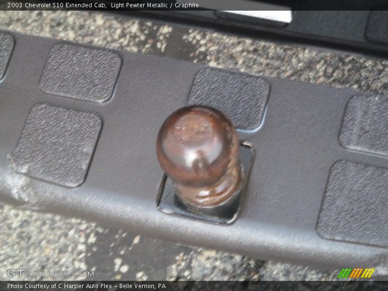 Light Pewter Metallic / Graphite 2003 Chevrolet S10 Extended Cab