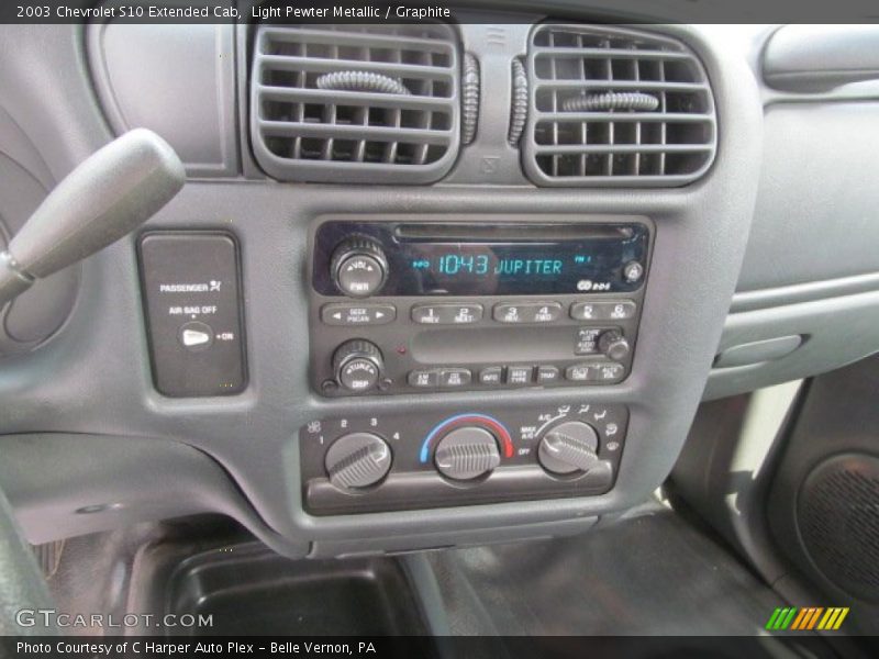 Light Pewter Metallic / Graphite 2003 Chevrolet S10 Extended Cab