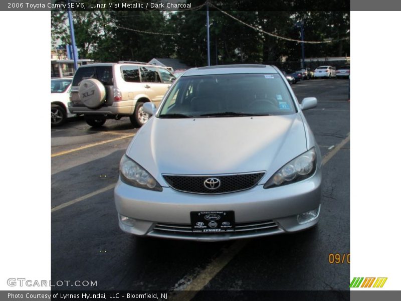 Lunar Mist Metallic / Dark Charcoal 2006 Toyota Camry SE V6