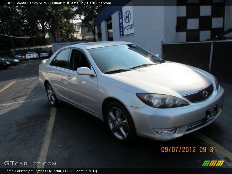 Lunar Mist Metallic / Dark Charcoal 2006 Toyota Camry SE V6