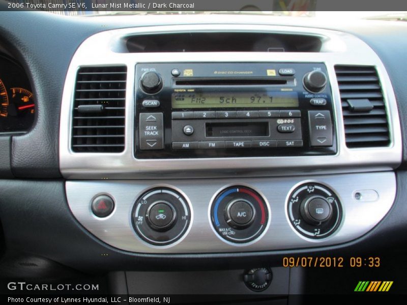 Lunar Mist Metallic / Dark Charcoal 2006 Toyota Camry SE V6