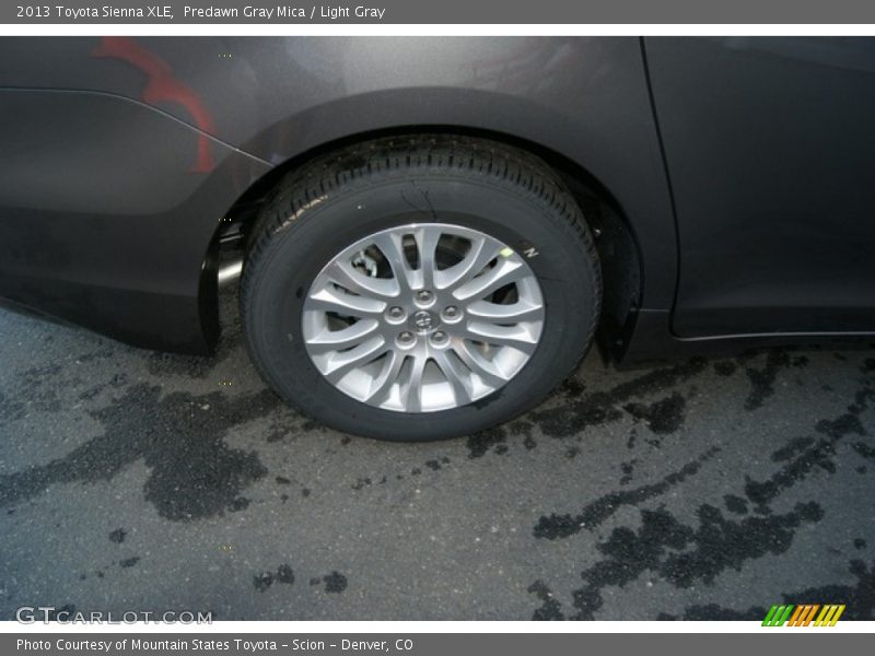 Predawn Gray Mica / Light Gray 2013 Toyota Sienna XLE