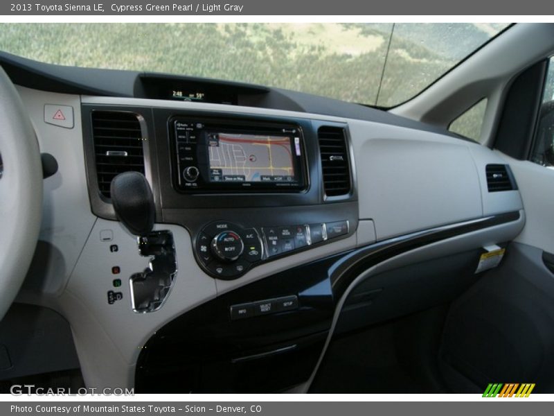 Cypress Green Pearl / Light Gray 2013 Toyota Sienna LE