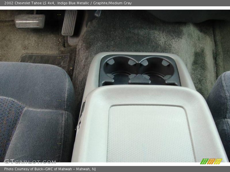 Indigo Blue Metallic / Graphite/Medium Gray 2002 Chevrolet Tahoe LS 4x4