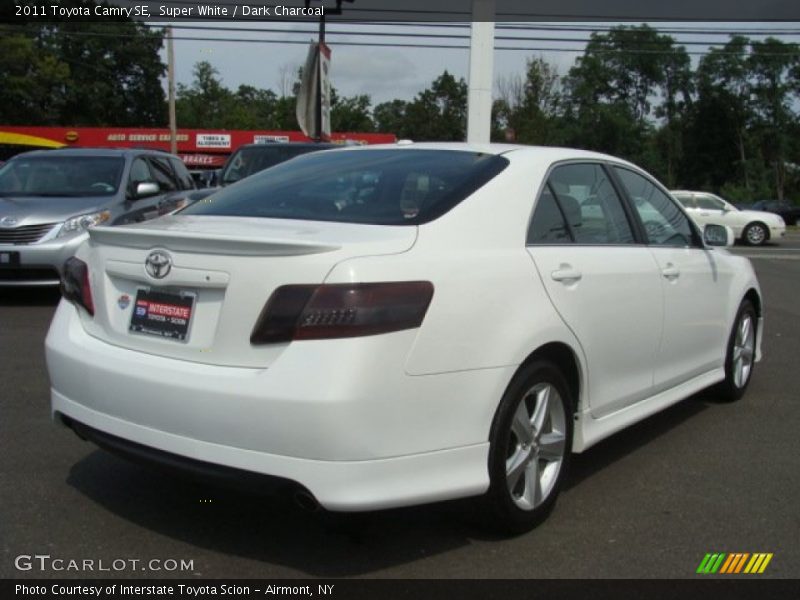 Super White / Dark Charcoal 2011 Toyota Camry SE