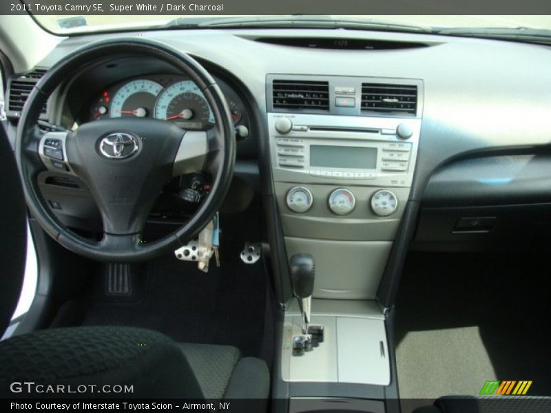 Super White / Dark Charcoal 2011 Toyota Camry SE