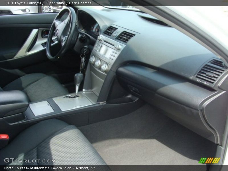 Super White / Dark Charcoal 2011 Toyota Camry SE