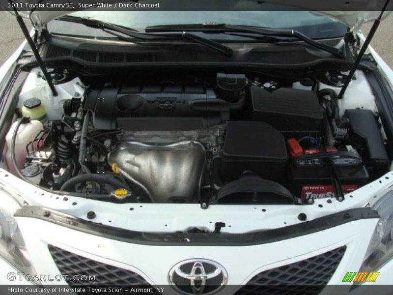 Super White / Dark Charcoal 2011 Toyota Camry SE