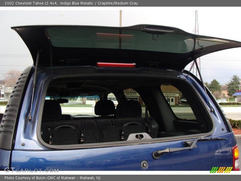 Indigo Blue Metallic / Graphite/Medium Gray 2002 Chevrolet Tahoe LS 4x4