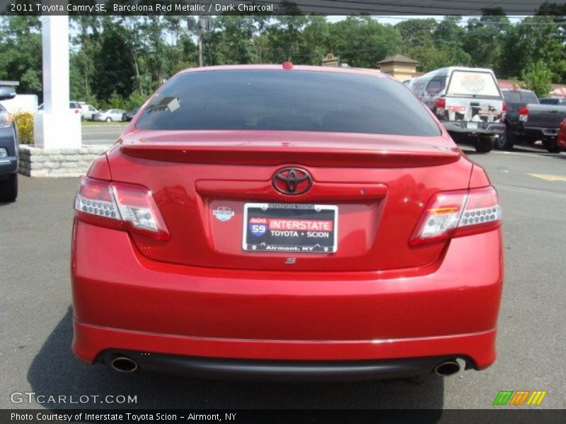 Barcelona Red Metallic / Dark Charcoal 2011 Toyota Camry SE