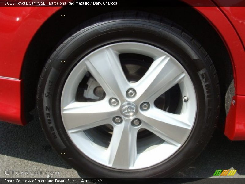 Barcelona Red Metallic / Dark Charcoal 2011 Toyota Camry SE