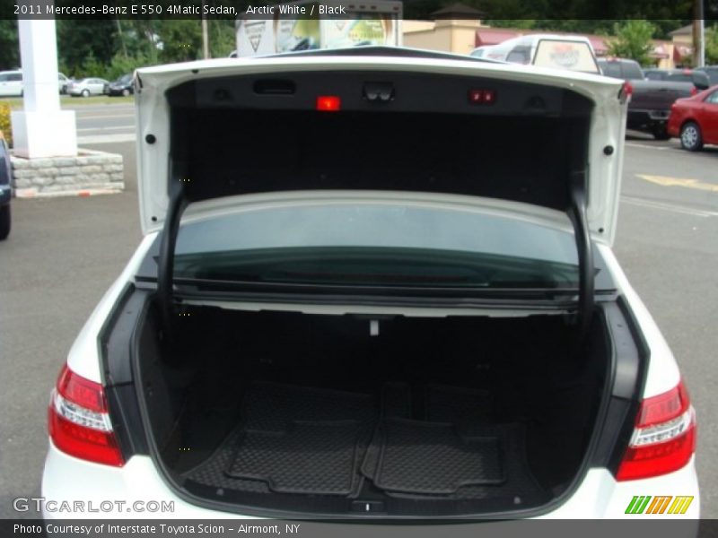 Arctic White / Black 2011 Mercedes-Benz E 550 4Matic Sedan